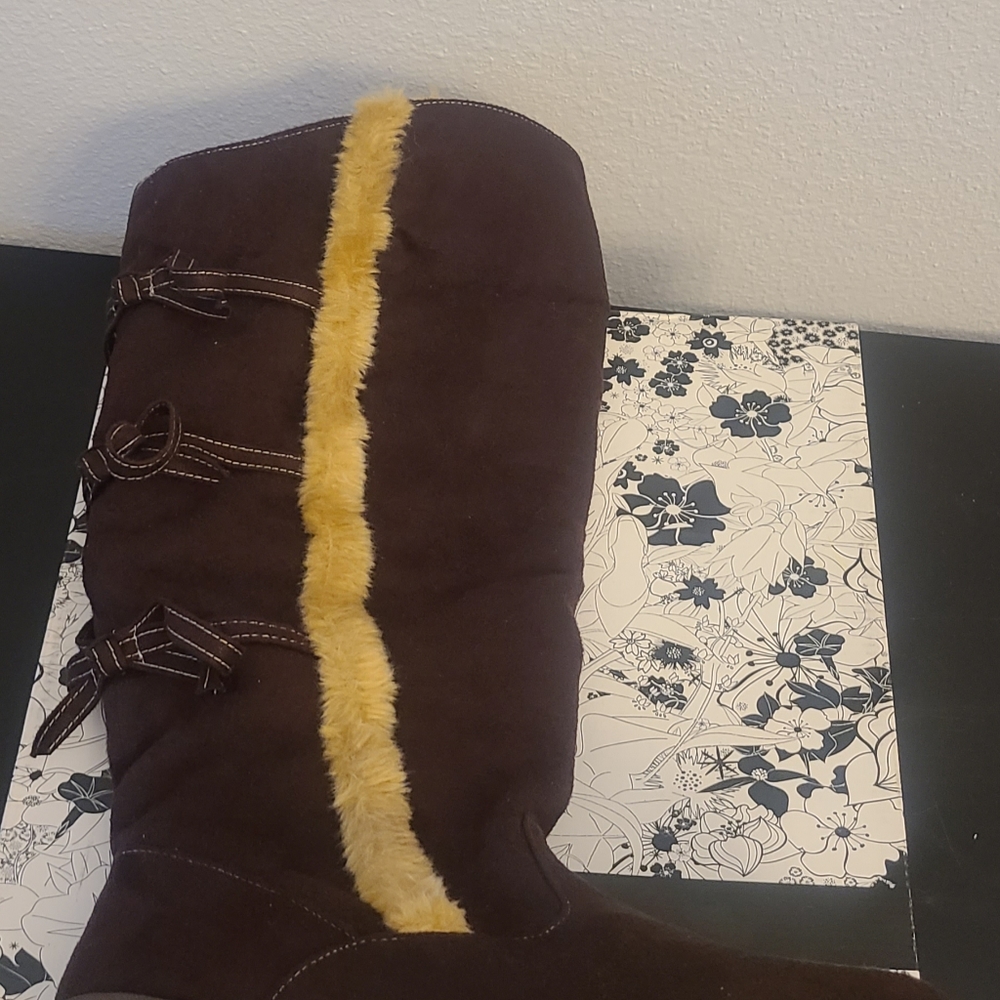Tall boot - Picture 6 of 6